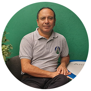 Arq. Alexander Rios <br> <strong>Consultor, Dir. Obra y Cantidades</strong>